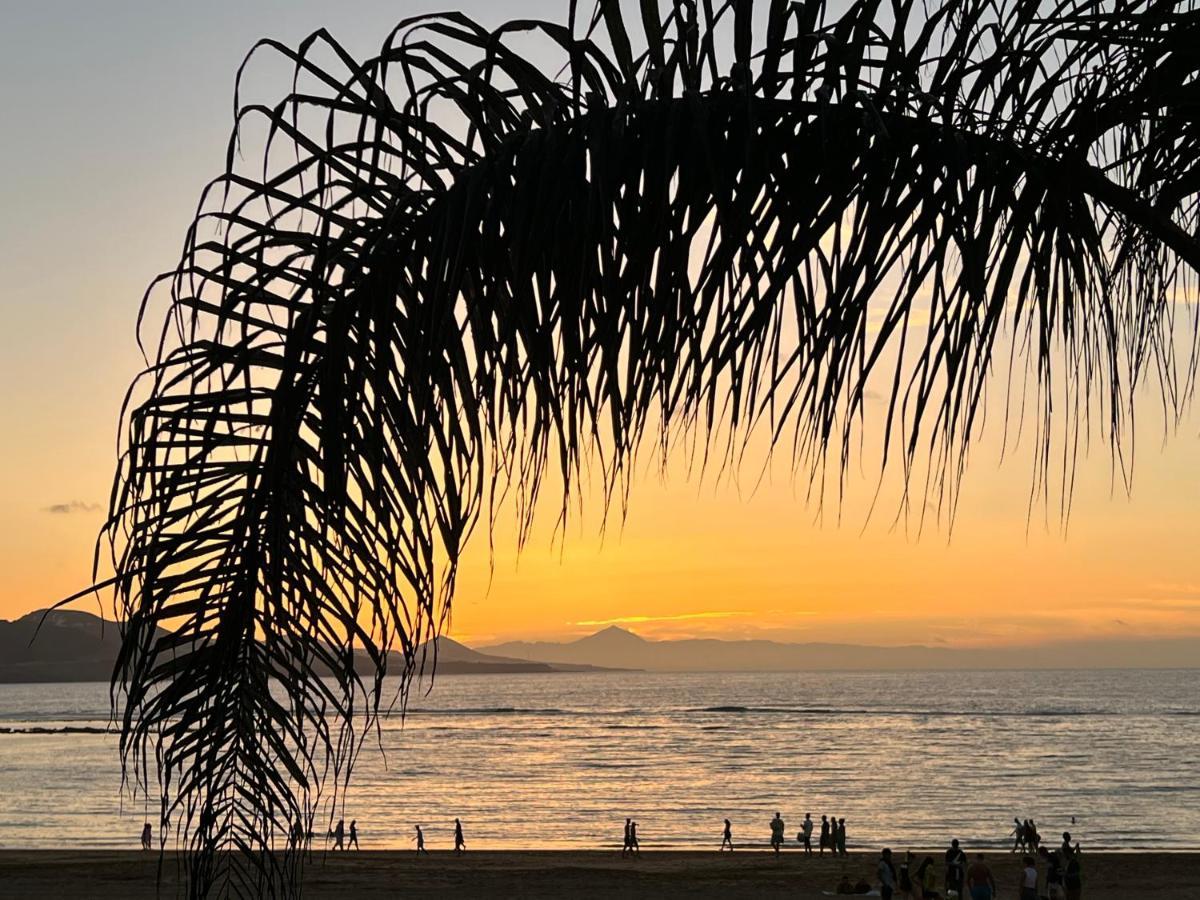 Beach And Sunset Las Palmas de Gran Canaria Bagian luar foto